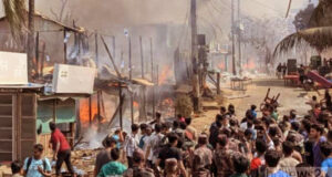 সাজেকে ভয়াবহ অগ্নিকাণ্ডে অন্তত ২০টি রিসোর্ট পুড়ে ছাই