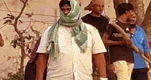 ধারালো অস্ত্র হাতে সেই যুবদল নেতা মাহবুবুর রহমানকে বহিষ্কার