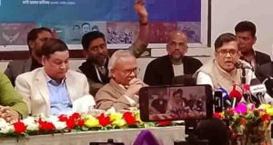 সমালোচনা করব কিন্তু ড. ইউনূসকে ব্যর্থ হতে দেব না: রিজভী