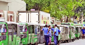 সিএনজিতে অতিরিক্ত ভাড়া নিলে মামলা-জরিমানার নির্দেশ বাতিল