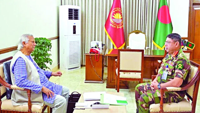 Army Chief Calls On Chief Adviser