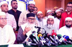 আমরা বিতর্কের ঊর্ধ্বে থাকতে চাই : ধর্ম উপদেষ্টা