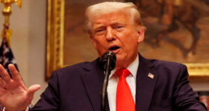 ইউক্রেনে সামরিক সহযোগিতা বন্ধ করলেন ট্রাম্প