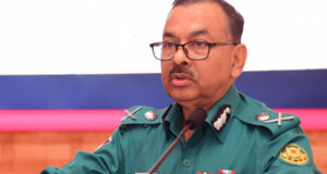 ‘ধর্ষণ’ নিয়ে বক্তব্যের জন্য ডিএমপি কমিশনারের দুঃখ প্রকাশ