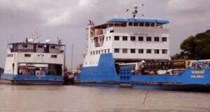 ঈদে দৌলতদিয়া-পাটুরিয়া রুটে চলবে ১৭ ফেরি ও ২২ লঞ্চ