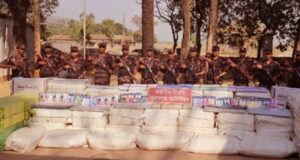 সীমান্ত থেকে প্রায় ৩ কোটি টাকার ভারতীয় মালামাল জব্দ