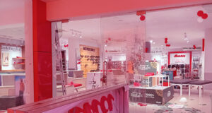 গাজায় ইসরায়েলি হামলার বিরুদ্ধে প্রতিবাদ: ভাঙচুর ও লুটপাটের অভিযোগে ৭২ জনকে গ্রেপ্তার করা হয়েছে।