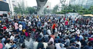 ইন্টারকন ও শাহবাগ মোড়ে ছাত্রদলের অবস্থান, যানজট তীব্রতর
