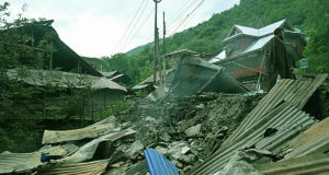 ভারত বলছে, পাকিস্তান ভারতের পশ্চিম সীমান্তে একাধিক হামলা চালিয়েছে।