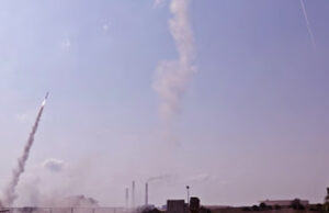 ইয়েমেন থেকে ছোড়া ক্ষেপণাস্ত্রটি প্রতিহত করা হয়েছে বলে জানিয়েছে ইসরায়েলি সেনাবাহিনী।