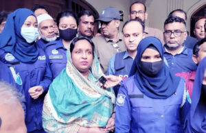 রাতভর উত্তেজনার পর নারায়ণগঞ্জের প্রাক্তন মেয়র আইভী গ্রেপ্তার