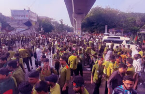 নার্সিং কলেজের ছাত্রীদের শাহবাগ অবরোধ, তীব্র যানজটের সৃষ্টি