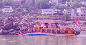 চীনে পর্যটকবাহী নৌকা ডুবে নয়জনের মৃত্যু, একজন নিখোঁজ