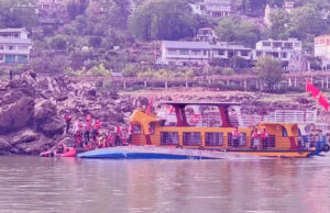 চীনে পর্যটকবাহী নৌকা ডুবে নয়জনের মৃত্যু, একজন নিখোঁজ