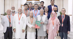 বেতন কাঠামোসহ পৃথক ‘স্বাস্থ্যসেবা’র সুপারিশ, চিকিৎসকদের জন্য পিএসসি