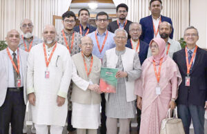 বেতন কাঠামোসহ পৃথক ‘স্বাস্থ্যসেবা’র সুপারিশ, চিকিৎসকদের জন্য পিএসসি