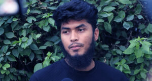 মিচেল এবং কারান সম্পর্কে বিতর্কিত মন্তব্যের জন্য ক্ষমা চাইলেন রিশাদ