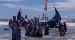 জাতিসংঘ জানিয়েছে, মে মাসে দুটি নৌকাডুবিতে ৪২৭ জন রোহিঙ্গা ডুবে মারা যেতে পারে।