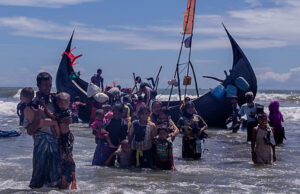 āĻāĻžāϤāĻŋāϏāĻāĻ āĻāĻžāύāĻŋāϝāĻŧā§āĻā§, āĻŽā§ āĻŽāĻžāϏ⧠āĻĻā§āĻāĻŋ āύā§āĻāĻžāĻĄā§āĻŦāĻŋāϤ⧠ā§Ē⧍⧠āĻāύ āϰā§āĻšāĻŋāĻā§āĻāĻž āĻĄā§āĻŦā§ āĻŽāĻžāϰāĻž āϝā§āϤ⧠āĻĒāĻžāϰā§āĨ¤