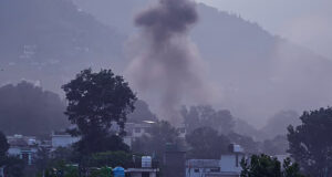 পাকিস্তানে ভারতের হামলায় কমপক্ষে ৮ জন নিহত, ইসলামাবাদ ‘অর্থাৎ ক্ষতিপূরণ’ দেওয়ার প্রতিশ্রুতি দিয়েছে