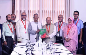 সংবিধানে প্রাথমিক স্বাস্থ্যসেবাকে মৌলিক অধিকার হিসেবে অন্তর্ভুক্ত করার সুপারিশ