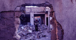 গাজায় উদ্ধারকর্মীরা বলছেন, ইসরায়েলি হামলায় ৪২ জন নিহত হয়েছেন