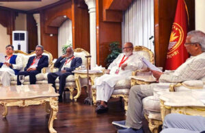 ⧍ āĻā§āύ āĻŦāĻŋāĻāύāĻĒāĻŋāĻā§ āĻāĻŦāĻžāϰ āĻāϞā§āĻāύāĻžāϝāĻŧ āĻāĻŽāύā§āϤā§āϰāĻŖ āĻāĻžāύāĻžāϞ⧠āϏāĻŋāĻ