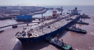 ট্রাম্প বলেছেন যে চীন ইরানি তেল কিনতে পারে, তবে মার্কিন অপরিশোধিত তেল কেনার জন্য তাকে অনুরোধ করেছেন