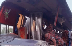 দিনাজপুরে সড়ক দুর্ঘটনায় ৫ জন নিহত, ১৫ জন আহত