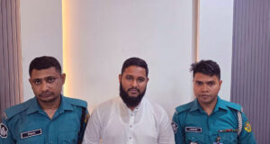 গণতান্ত্রিক ছাত্রজোটের সমাবেশে নারীকে লাথি মারার অভিযোগে বহিষ্কৃত জামায়াত কর্মী গ্রেপ্তার