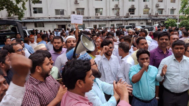 Govt Employees Continue