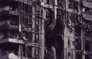 ইসরায়েলে ইরানের ক্ষেপণাস্ত্র হামলায় ৩ জন নিহত