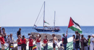 গাজায় ত্রাণবাহী জাহাজ আটক, গ্রেটা থানবার্গ ও তার সহযোগী কর্মীদের আটক করল ইসরায়েলি বাহিনী