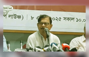 প্রধান উপদেষ্টা উত্তর দেন না, শুধু হাসেন: মান্না