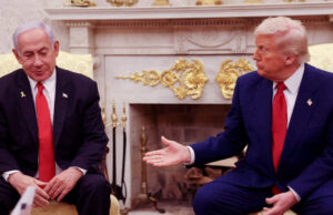 āύā§āϤāĻžāύāĻŋāϝāĻŧāĻžāĻšā§āϰ āĻāϰā§āĻāĻāĻŋ āϝā§āĻĻā§āϧ: āĻāϰāĻžāύ āϝā§āĻĻā§āϧā§āϰ āĻĒā§āĻāύ⧠āĻā§āϰāĻžāĻŽā§āĻĒ āĻāĻŦāĻ āĻŽāĻžāϰā§āĻāĻŋāύ āϝā§āĻā§āϤāϰāĻžāώā§āĻā§āϰāĻā§ āĻ ā§āϞ⧠āĻĻā§āĻāϝāĻŧāĻž