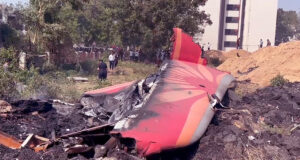 এয়ার ইন্ডিয়ার বিমান দুর্ঘটনায় একজন জীবিত উদ্ধার: আহমেদাবাদ পুলিশ