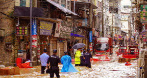দক্ষিণ-পশ্চিম চীনে বন্যার পর ৮০,০০০ এরও বেশি লোককে সরিয়ে নেওয়া হয়েছে