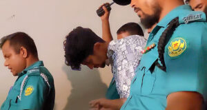 সমন্বয়কারী পরিচয়ে চাঁদাবাজি: ৪ জনকে ৭ দিনের রিমান্ডে পাঠানো হয়েছে