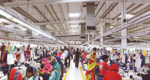 বিশ্বে পোশাক রপ্তানিতে বাংলাদেশ দ্বিতীয় স্থান ধরে রেখেছে