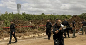 ইয়েমেন জুড়ে হুথিদের অবস্থানে হামলা চালানোর কথা জানিয়েছে ইসরায়েল