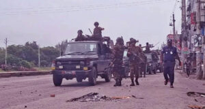 গোপালগঞ্জে কারফিউ চলাকালীন ৪৫ জনকে গ্রেপ্তার করা হয়েছে