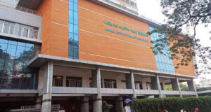 জাতীয় বার্ন ইনস্টিটিউটে ভারতীয় বিশেষজ্ঞ চিকিৎসক দল।