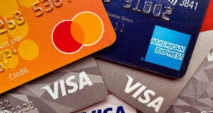 যুক্তরাষ্ট্রে বাংলাদেশি ক্রেডিট কার্ড ব্যবহারে সর্বোচ্চ, ভারত ষষ্ঠ স্থানে নেমে এসেছে