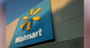 মার্কিন শুল্ক হুমকির কারণে বাংলাদেশ থেকে কিছু ওয়ালমার্ট পোশাকের অর্ডার স্থগিত রাখা হয়েছে