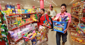 মাসিক পারিবারিক খরচ: বিভিন্ন ক্ষেত্রে পরিবারগুলি কত খরচ করে