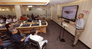 আমার বিশ্বাস শেখ হাসিনার শেষ দিনগুলো ভারতেই কেটে যাবে: আসিফ নজরুল