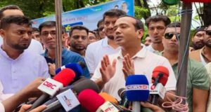 ছাত্র দলের সভাপতি আইনকে গোপন রাজনীতিতে পরিণত করার দাবি জানিয়েছেন