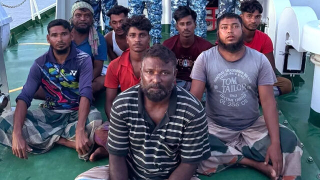 Eight Fishermen Rescued After Drifting In Bay For 3 Days Eight Fishermen Rescued After Drifting In Bay For 3 Days