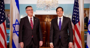 ট্রাম্পের যুদ্ধোত্তর পরিকল্পনার কথা বলার সাথে সাথে গাজা শহরের উপর চাপ বাড়িয়েছে ইসরায়েল