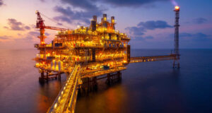 সমুদ্র উপকূলে তেল ও গ্যাস অনুসন্ধান বন্ধ